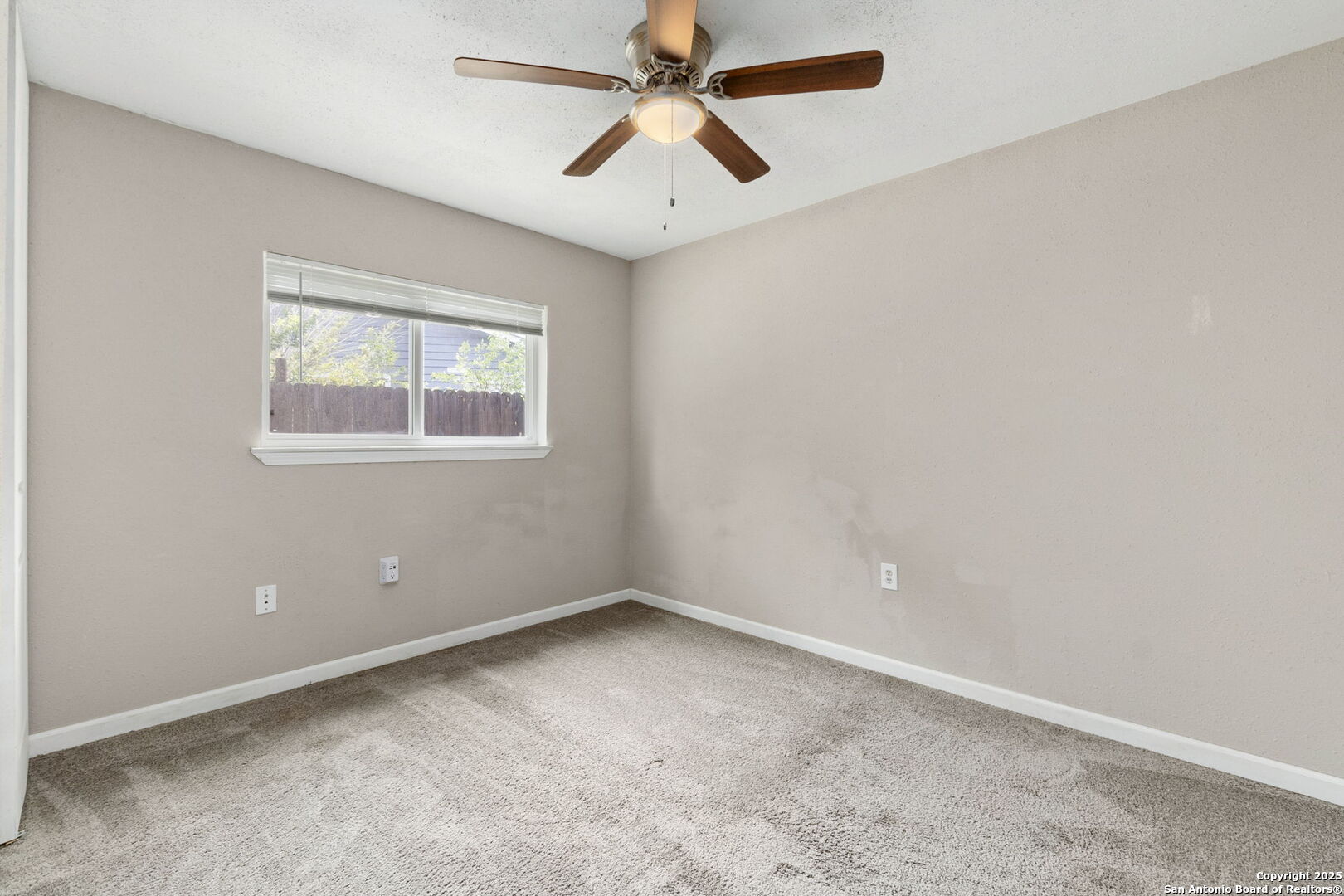 5811 Lake Chap