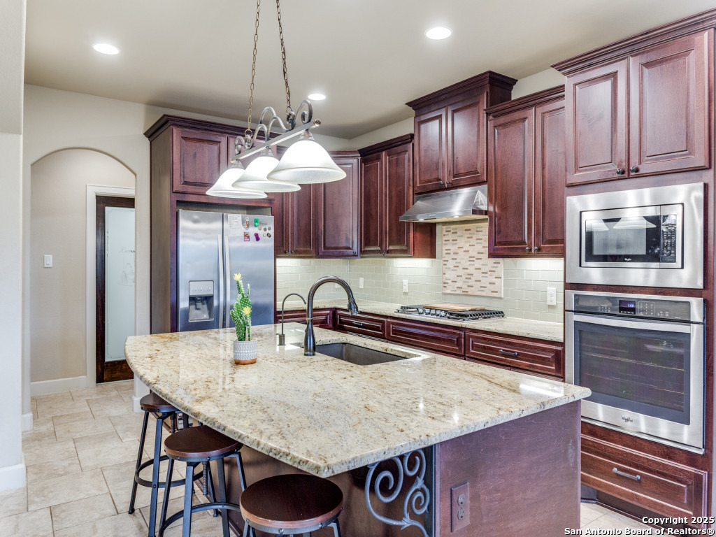 332 Bosque Rdg