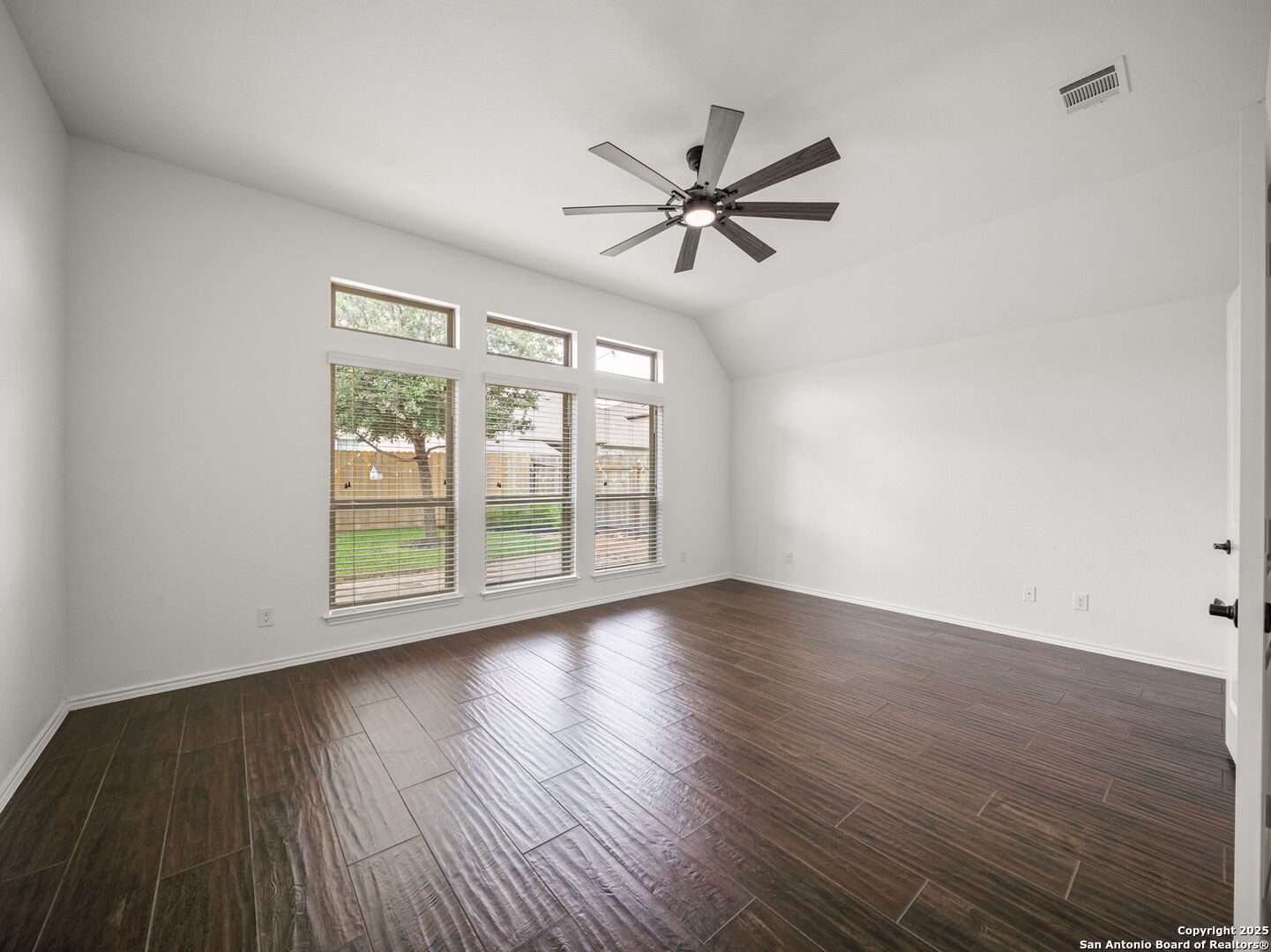 14534 Clydesdale