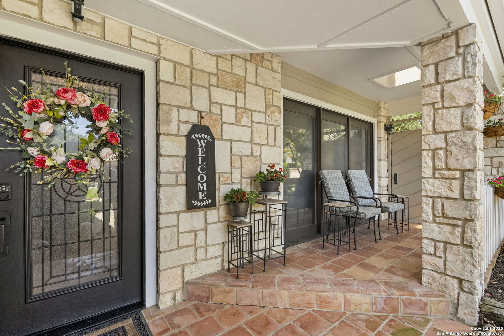 2026 Encino Vista St.