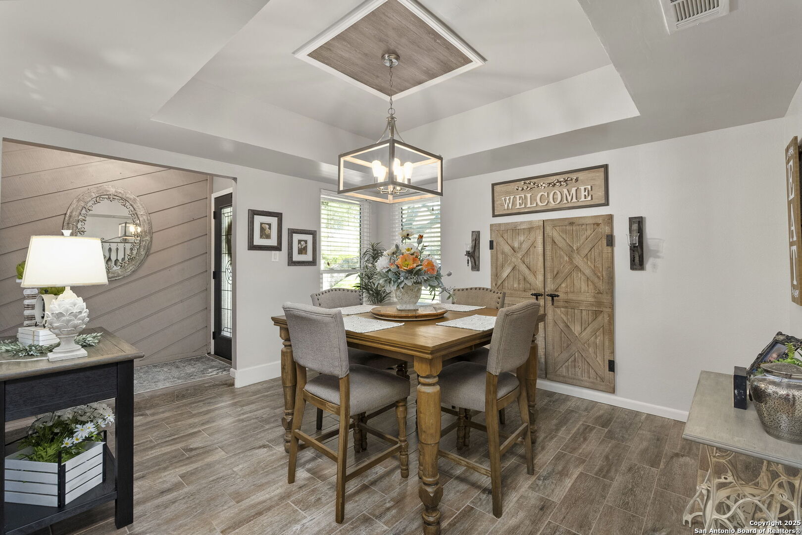 2026 Encino Vista St.