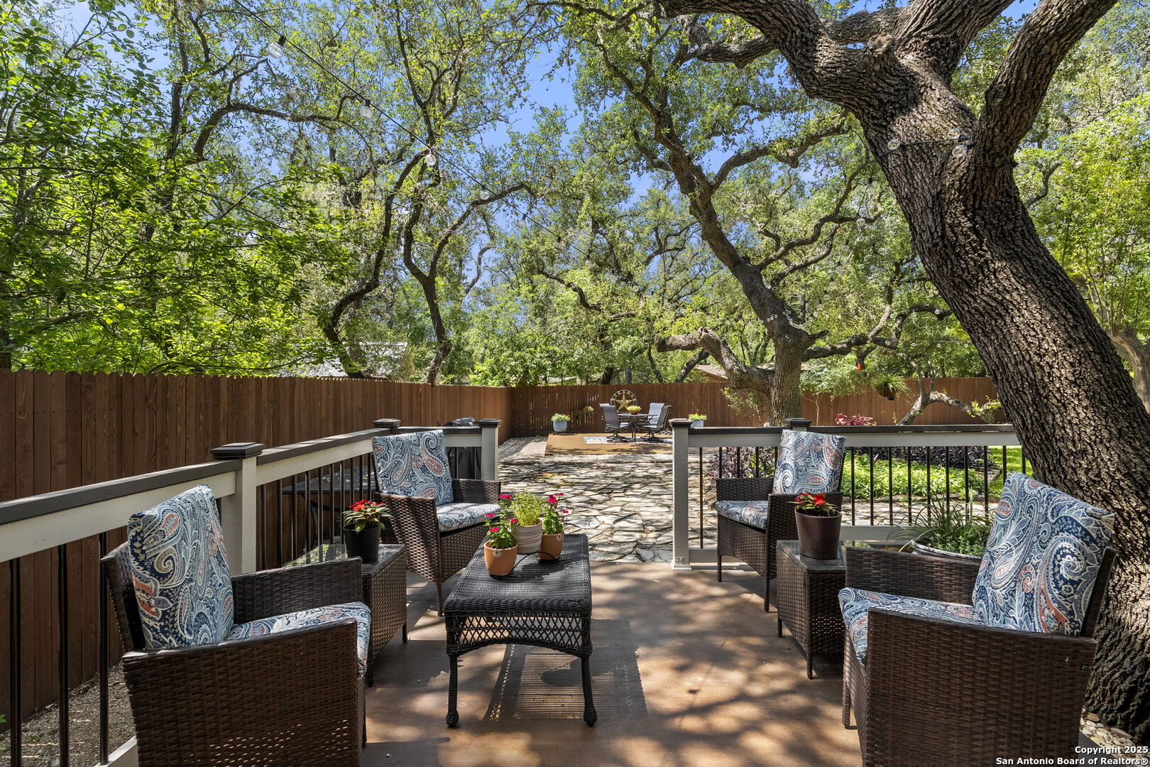 2026 Encino Vista St.