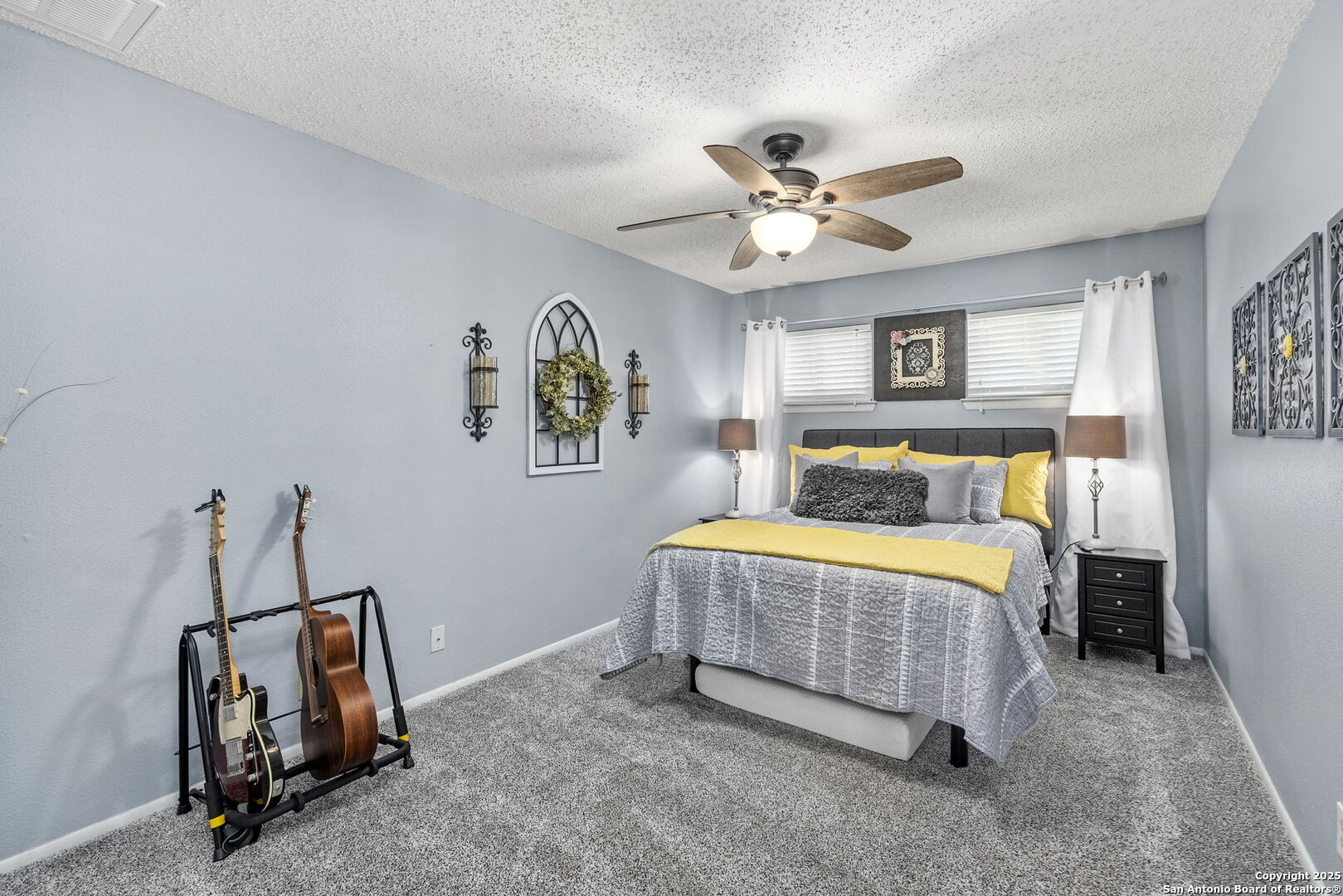 2026 Encino Vista St.