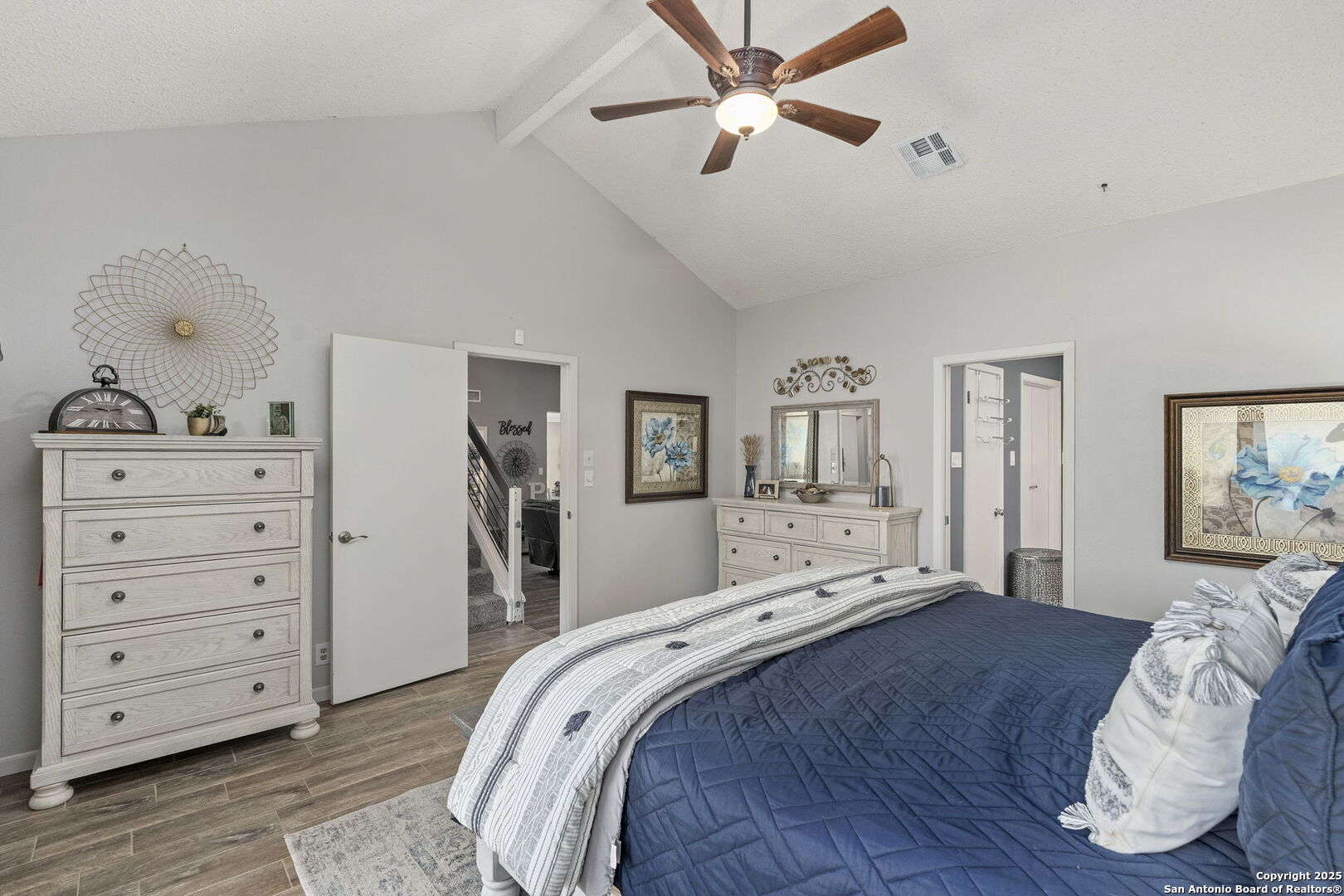 2026 Encino Vista St.