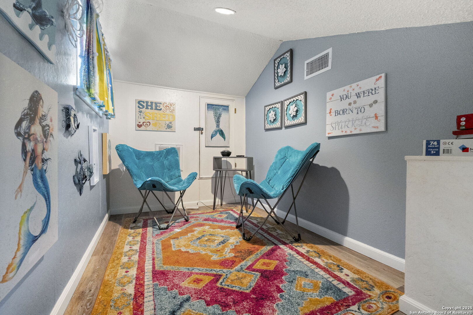 2026 Encino Vista St.