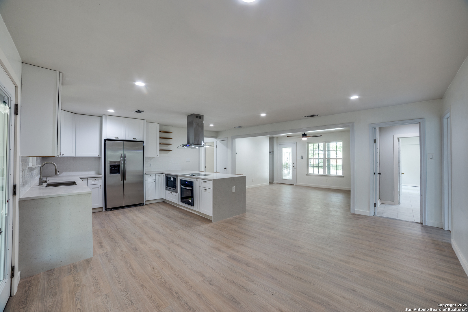 8218 Meadow Swan