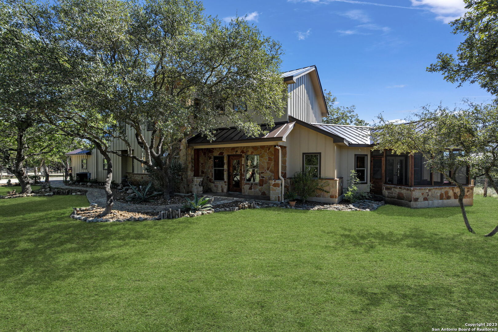 849 MADRONA RIDGE DR