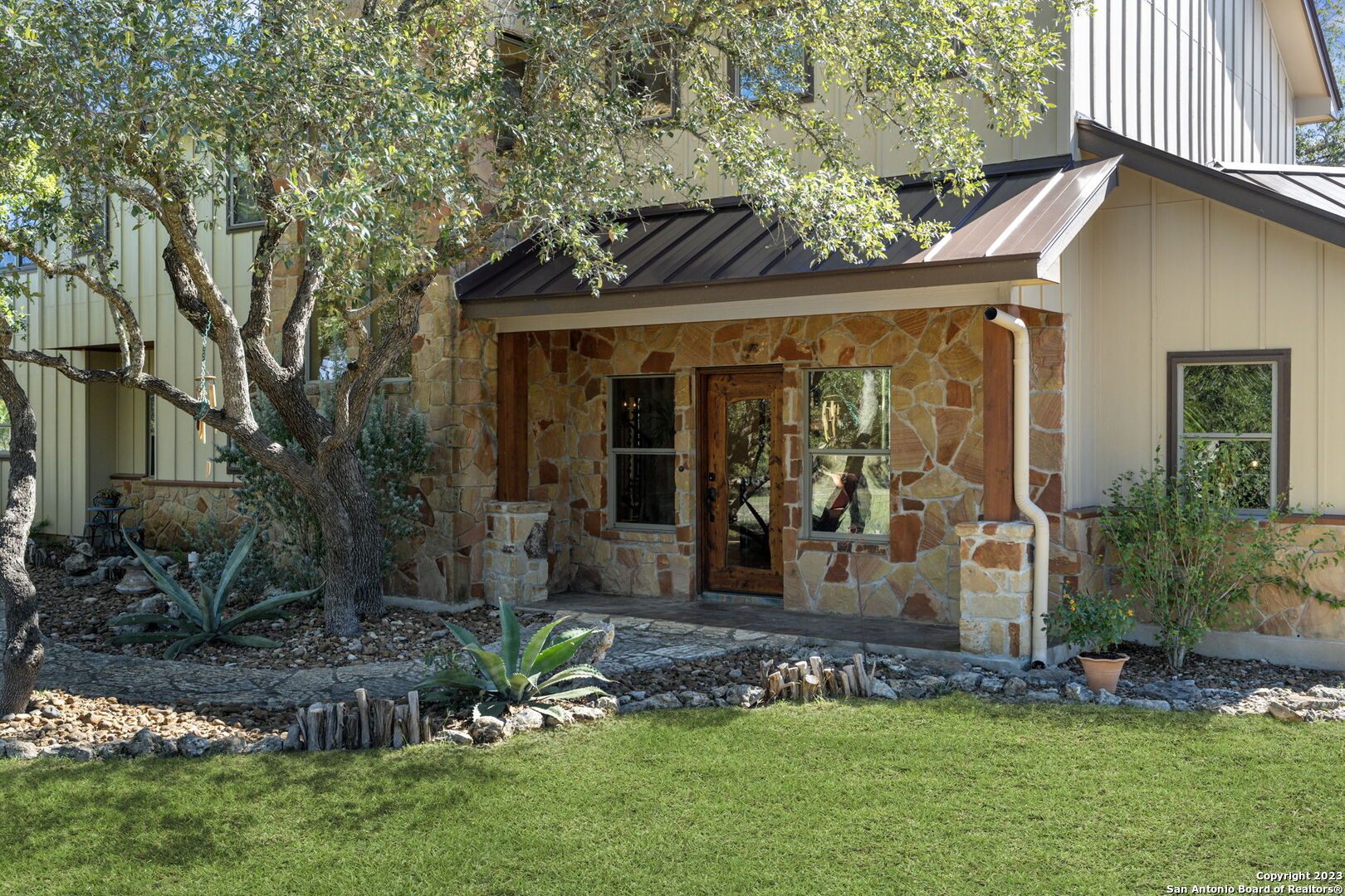 849 MADRONA RIDGE DR