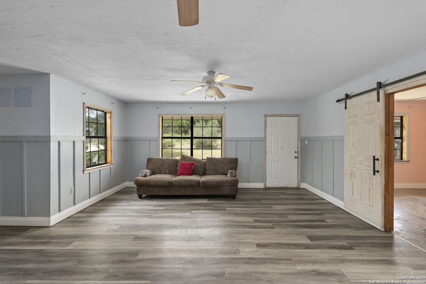 434 Spur Dr