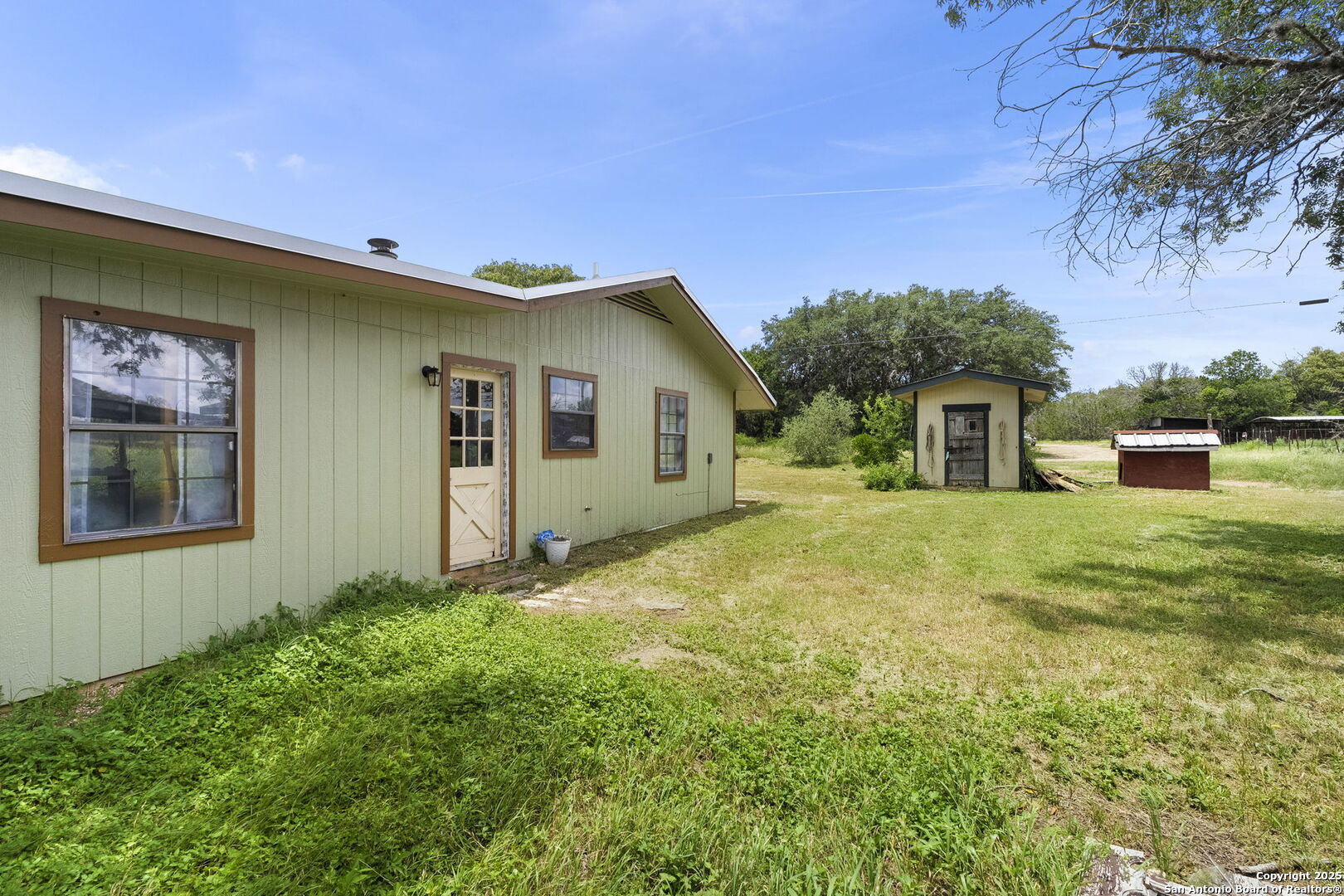 434 Spur Dr