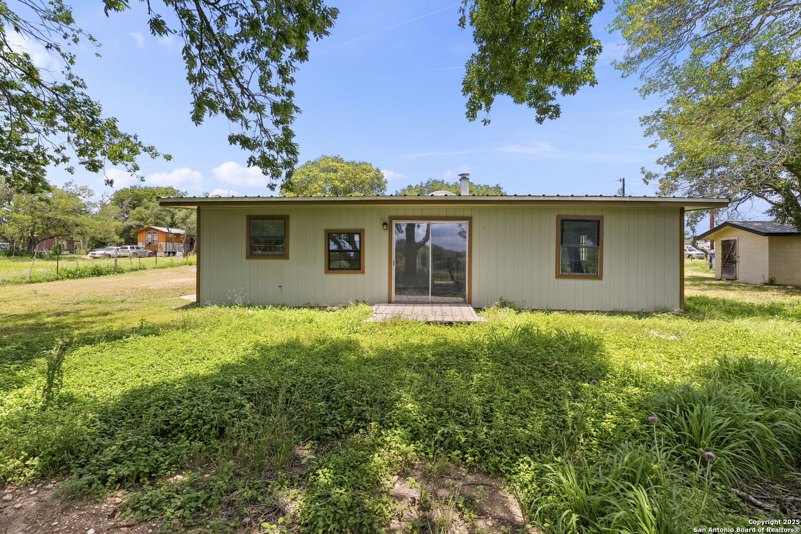 434 Spur Dr