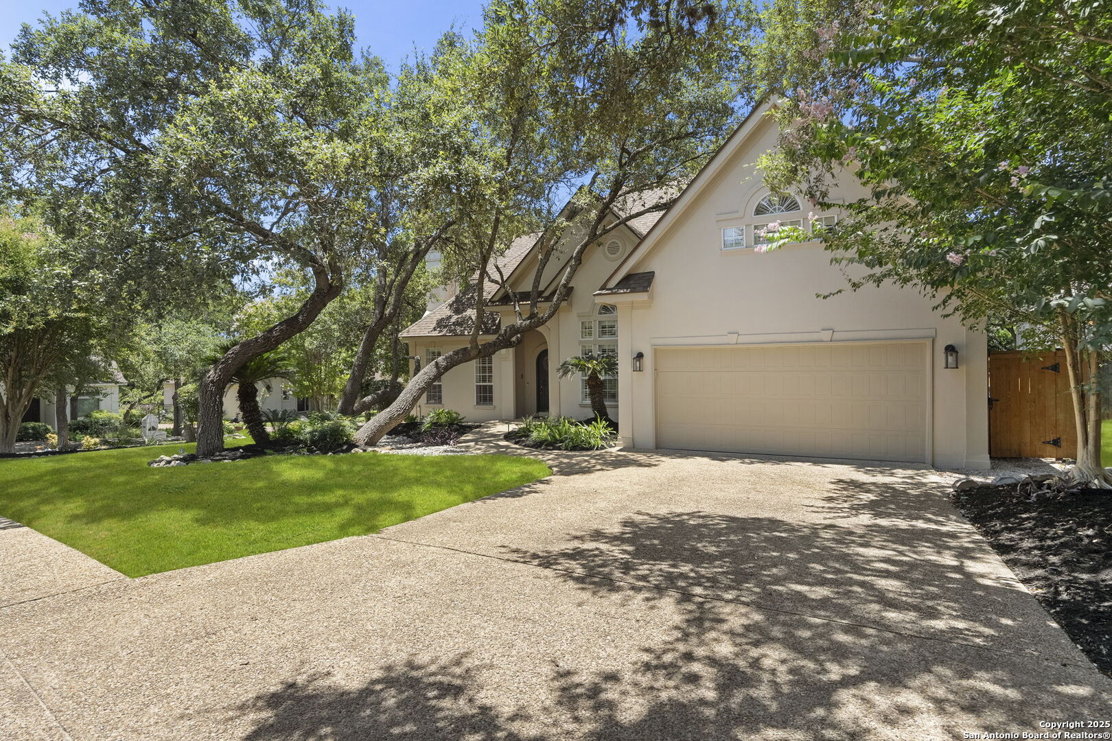 17311 Fountain Bluff