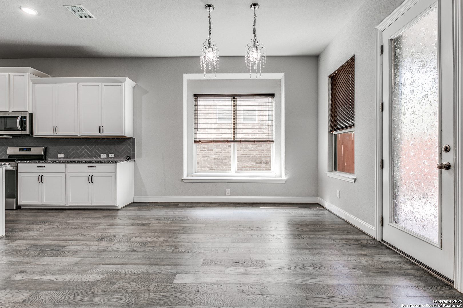 27703 Dana Creek