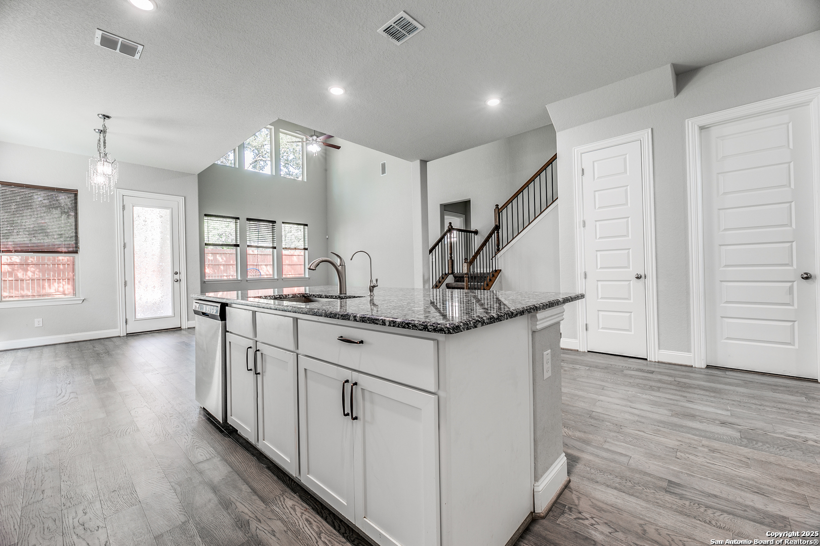 27703 Dana Creek