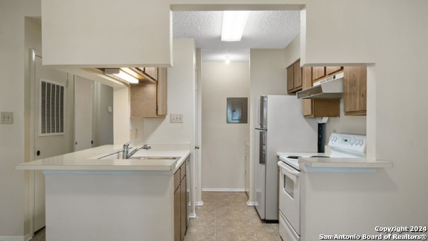14343 JUDSON RD 806