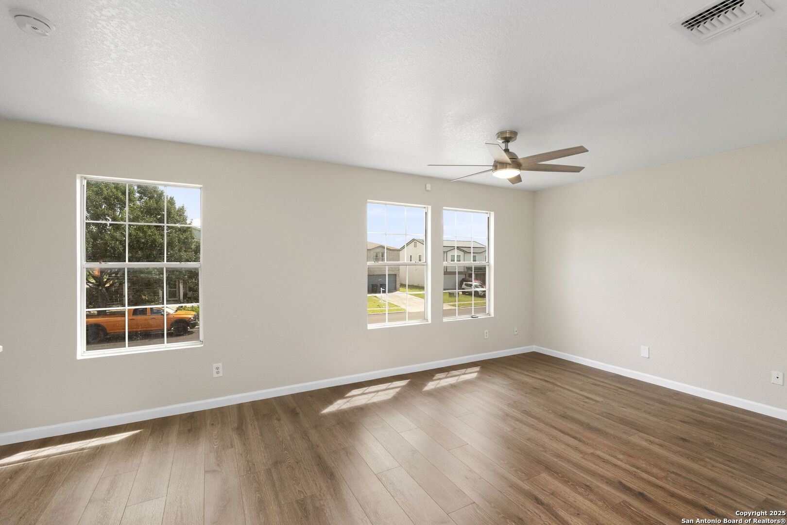 671 Northwest Crossing Dr