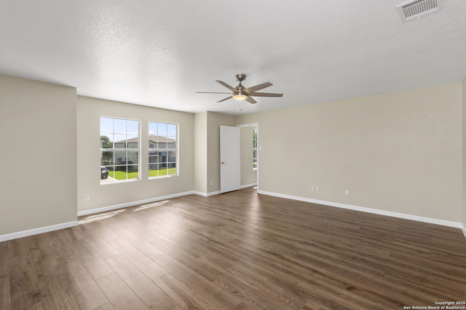 671 Northwest Crossing Dr