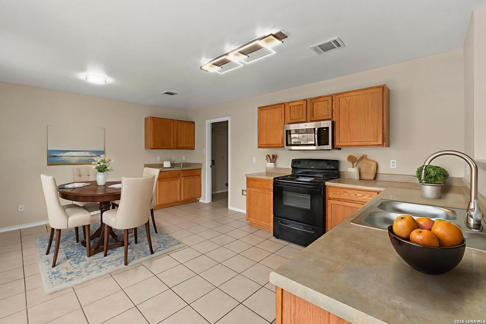 671 Northwest Crossing Dr