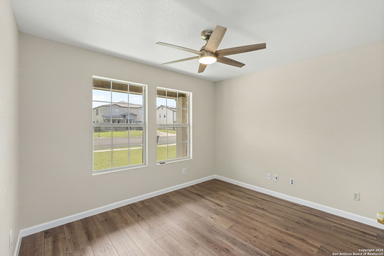 671 Northwest Crossing Dr