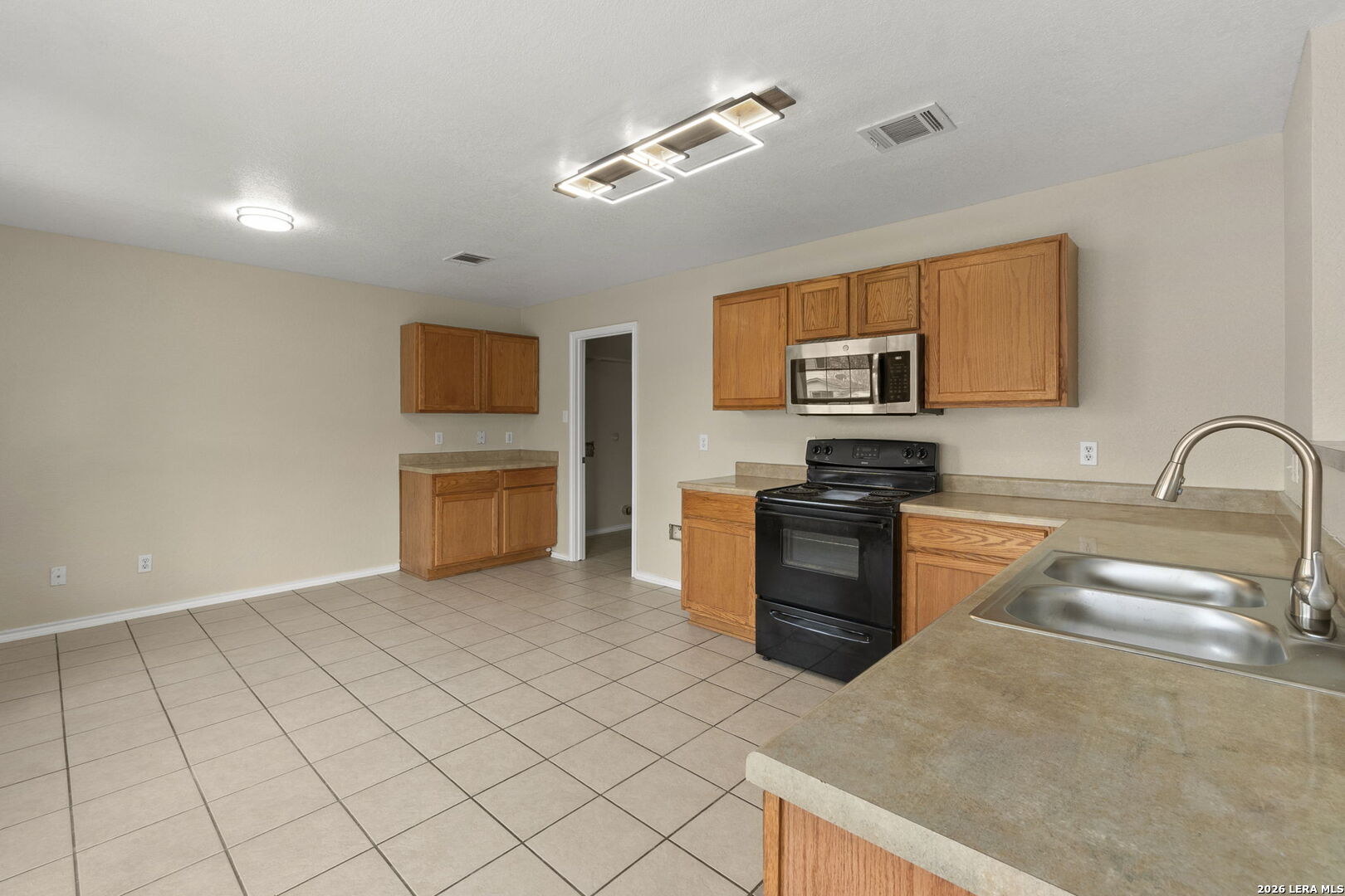 671 Northwest Crossing Dr