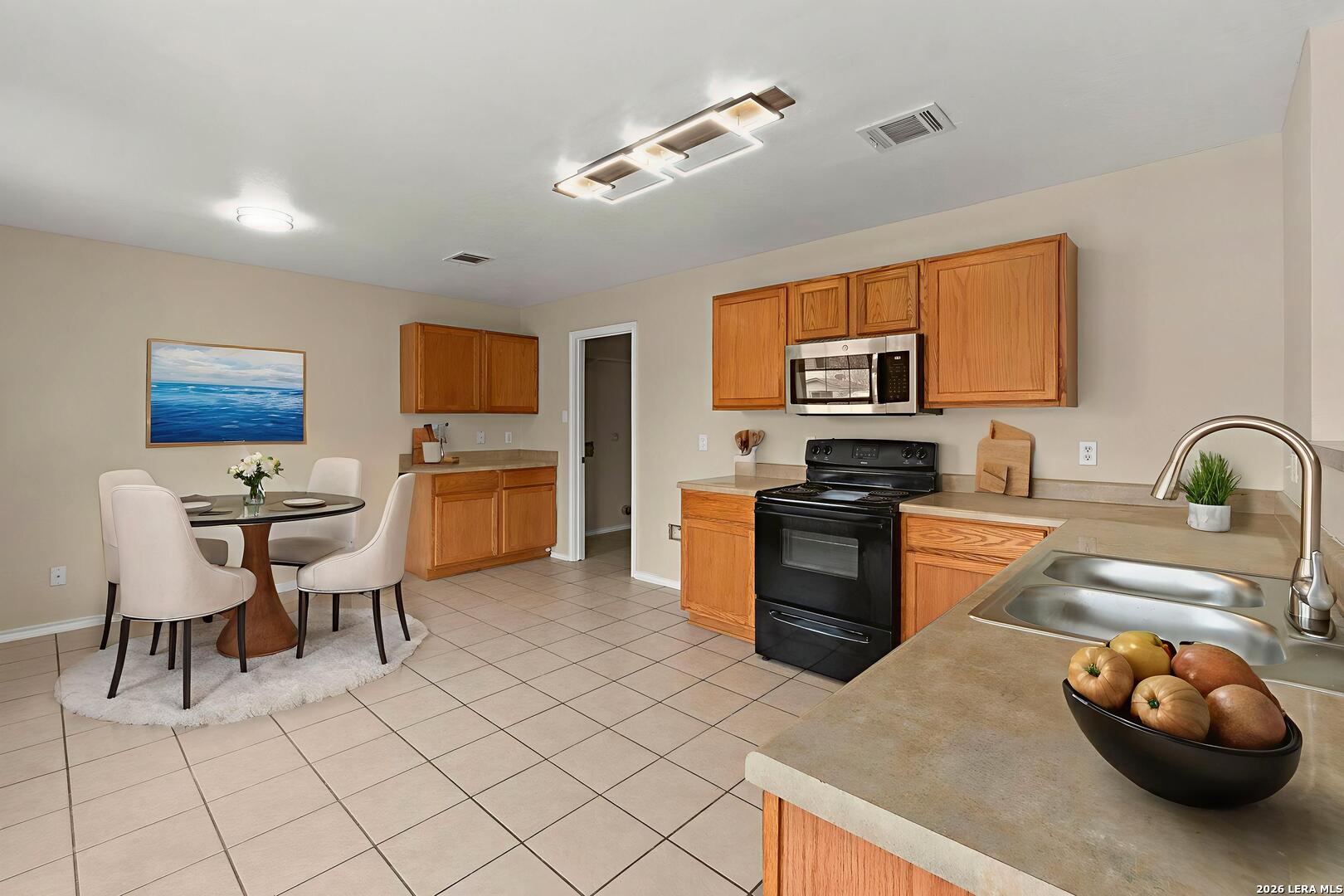 671 Northwest Crossing Dr