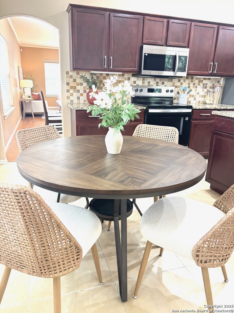 20114 Horizon Way