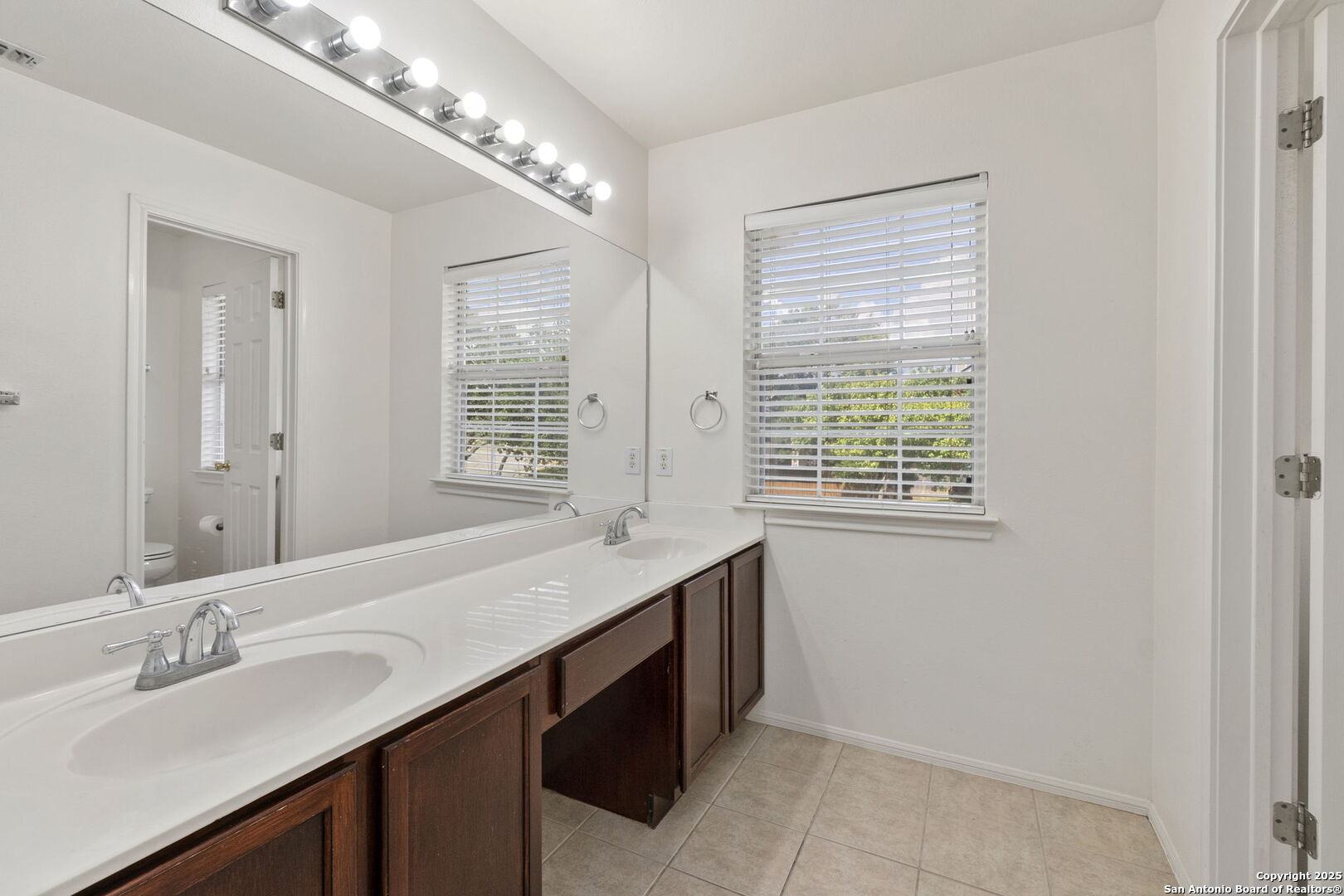 20114 Horizon Way