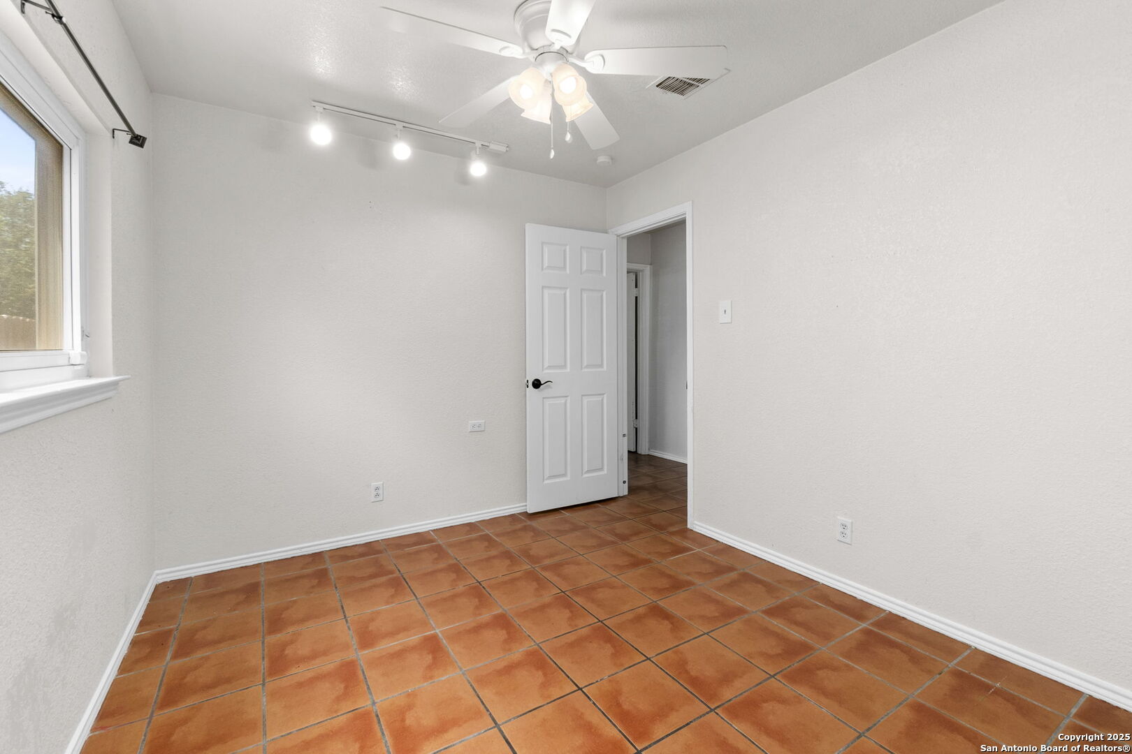 9443 Valley Way