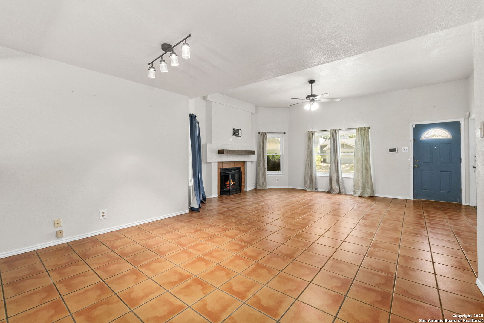 9443 Valley Way
