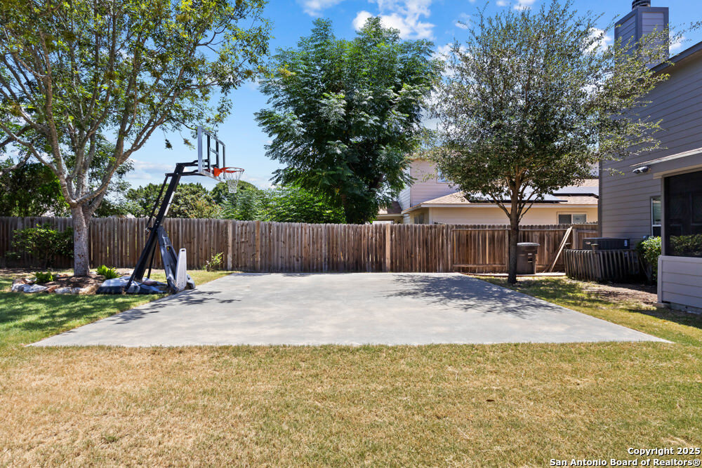 3931 Bulverde Pkwy.