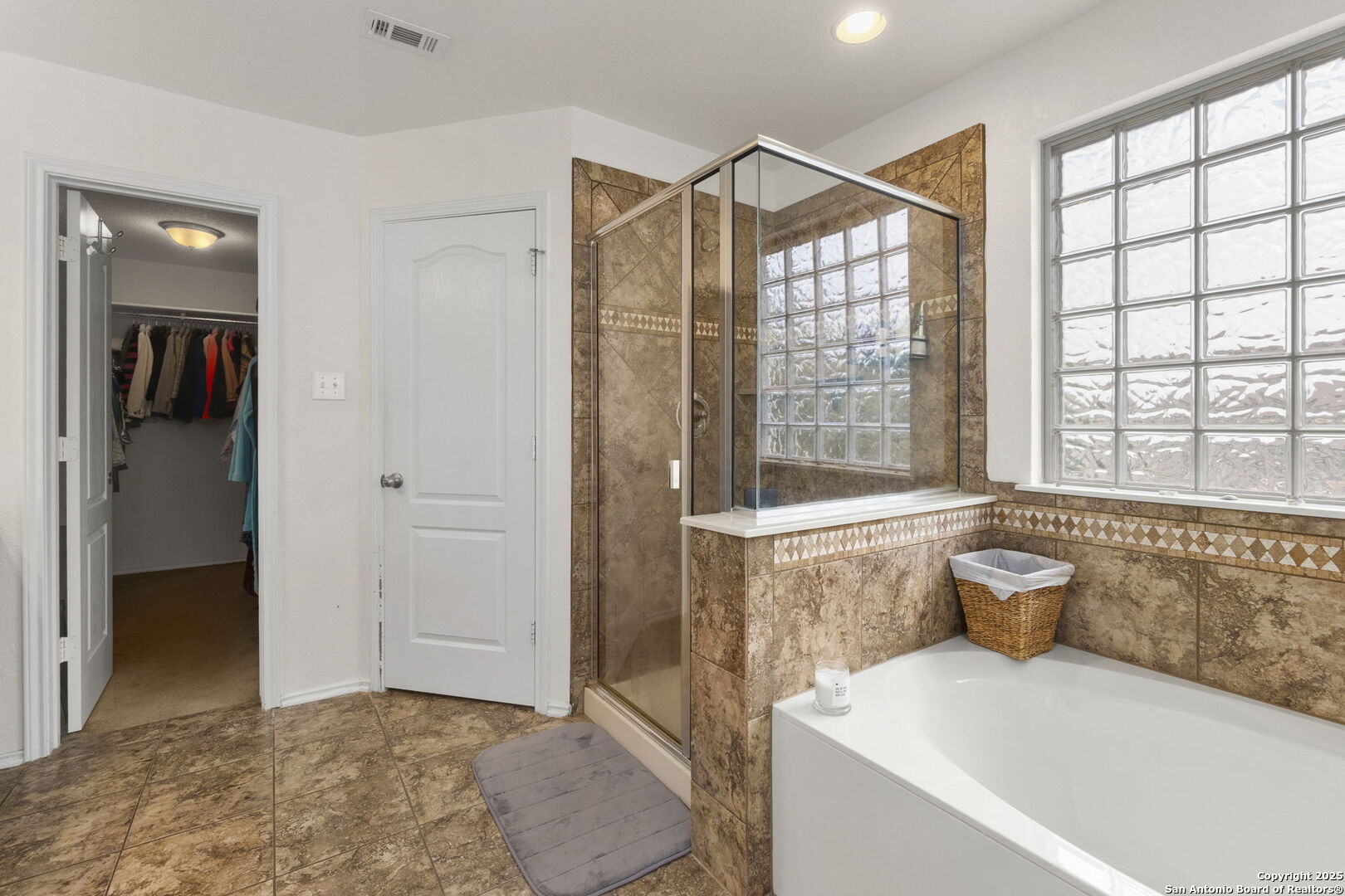13046 Stags Leap