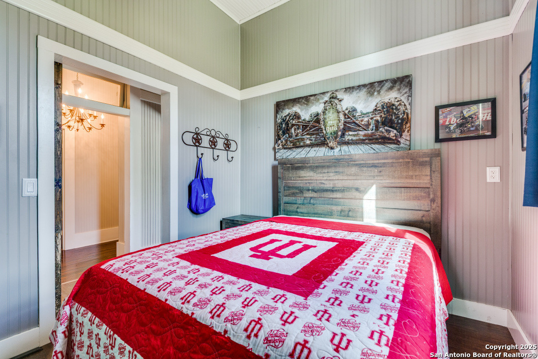 121A Bartel