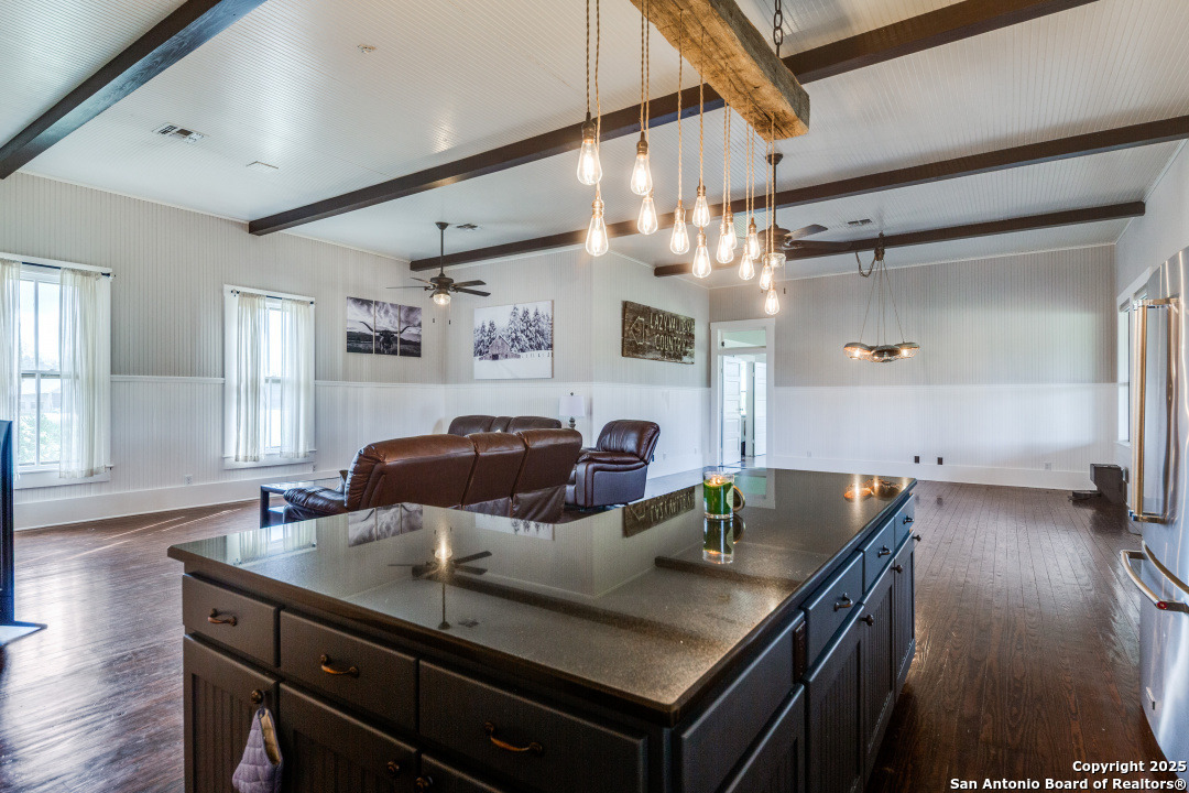121A Bartel