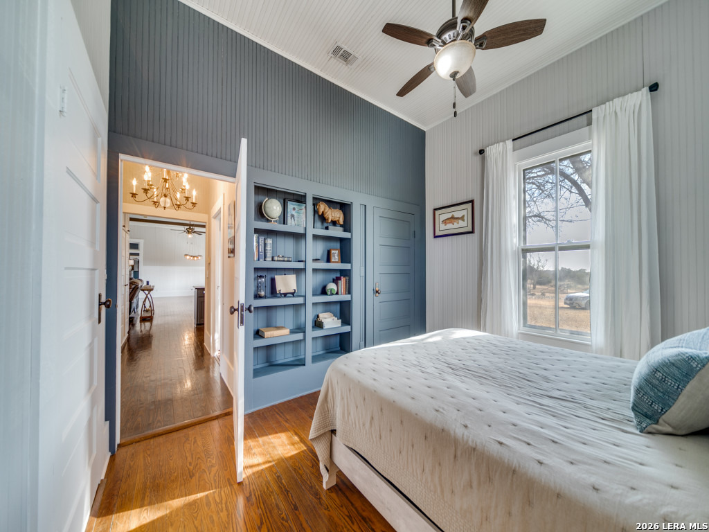 121A Bartel