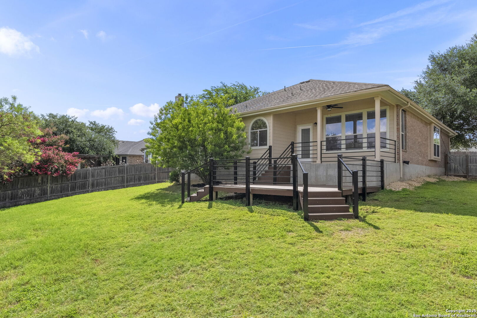 665 La Bahia Loop