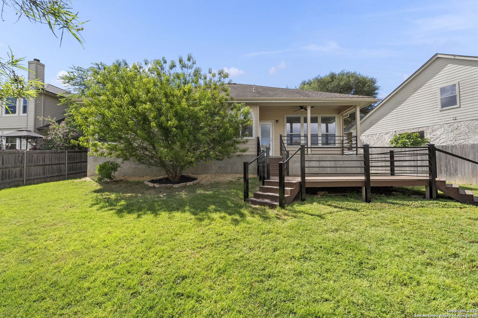 665 La Bahia Loop