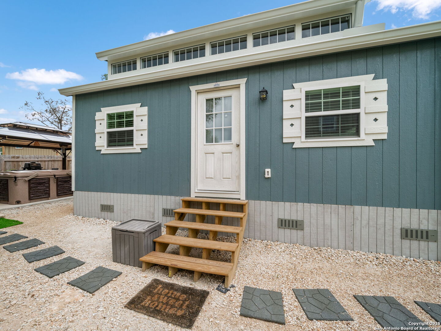 2056 Dry Creek