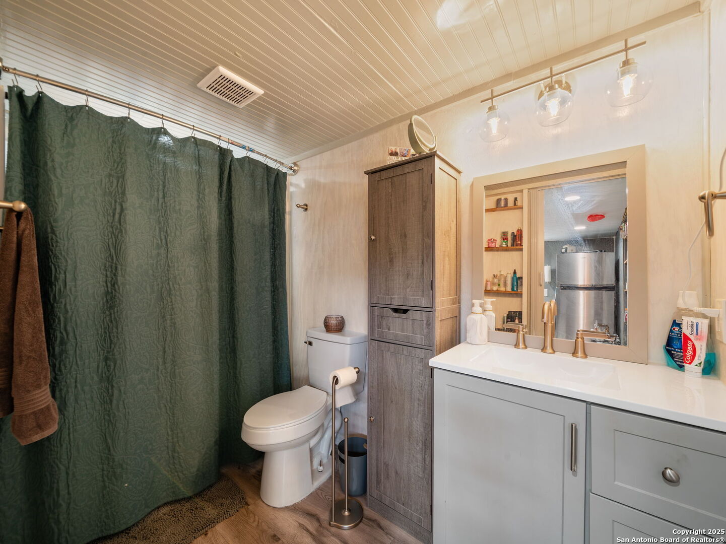 2056 Dry Creek