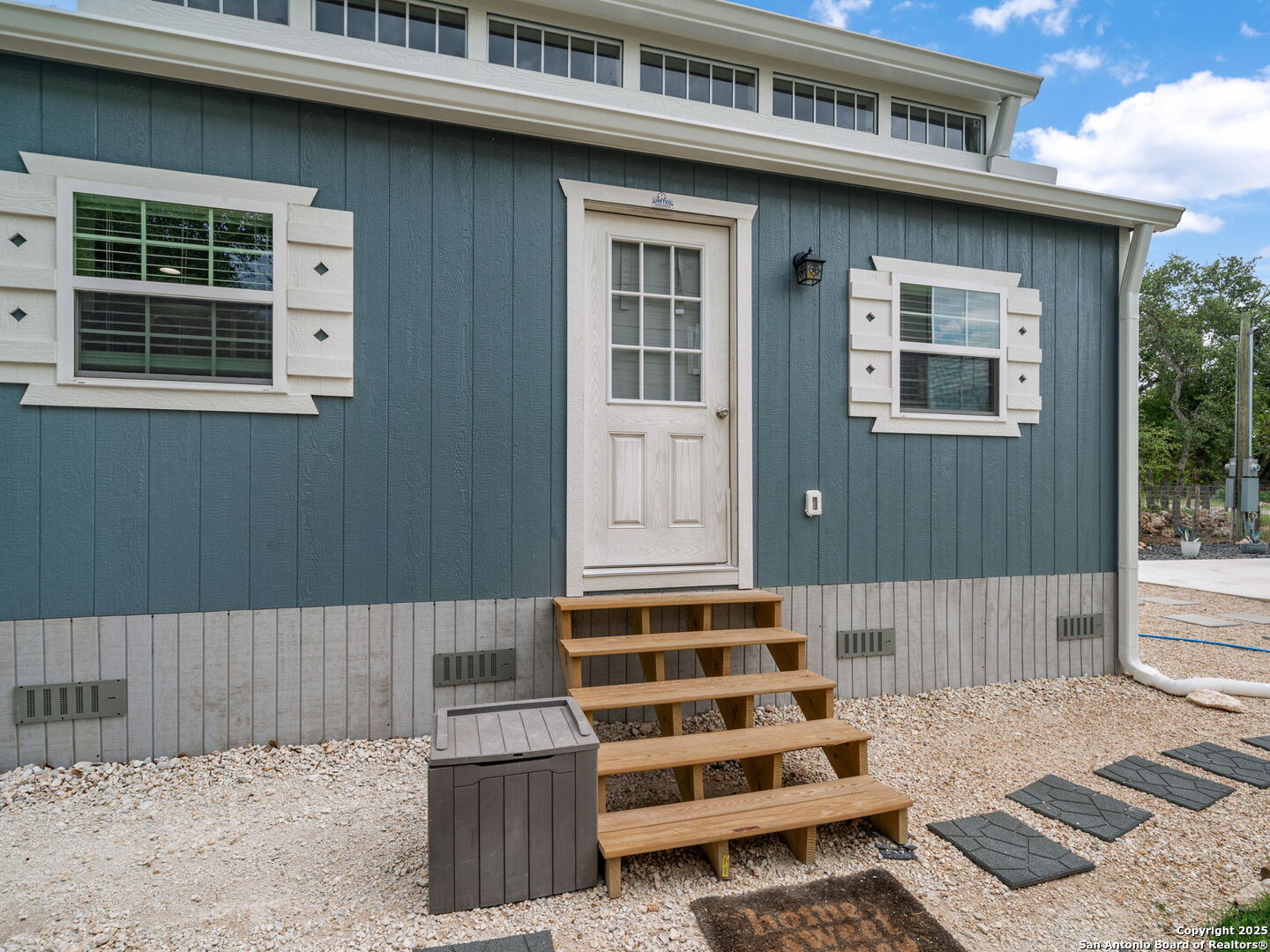 2056 Dry Creek