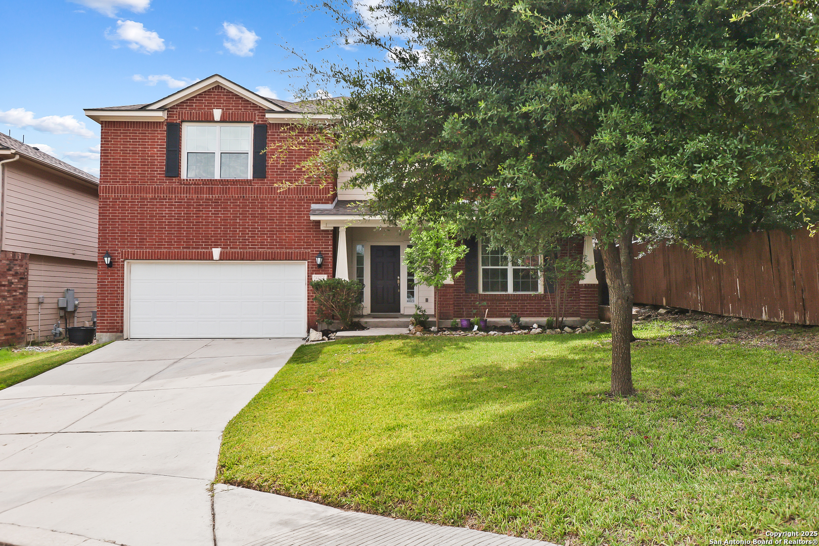 7802 Lacey Oak