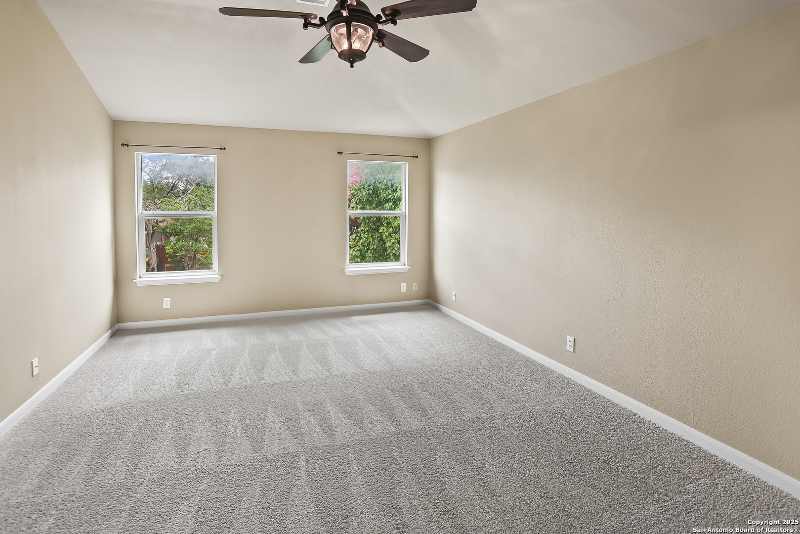 7802 Lacey Oak