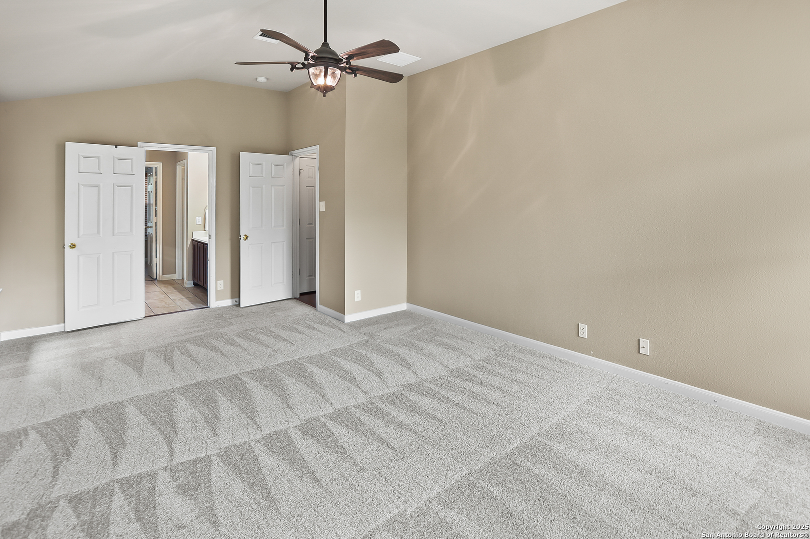 7802 Lacey Oak