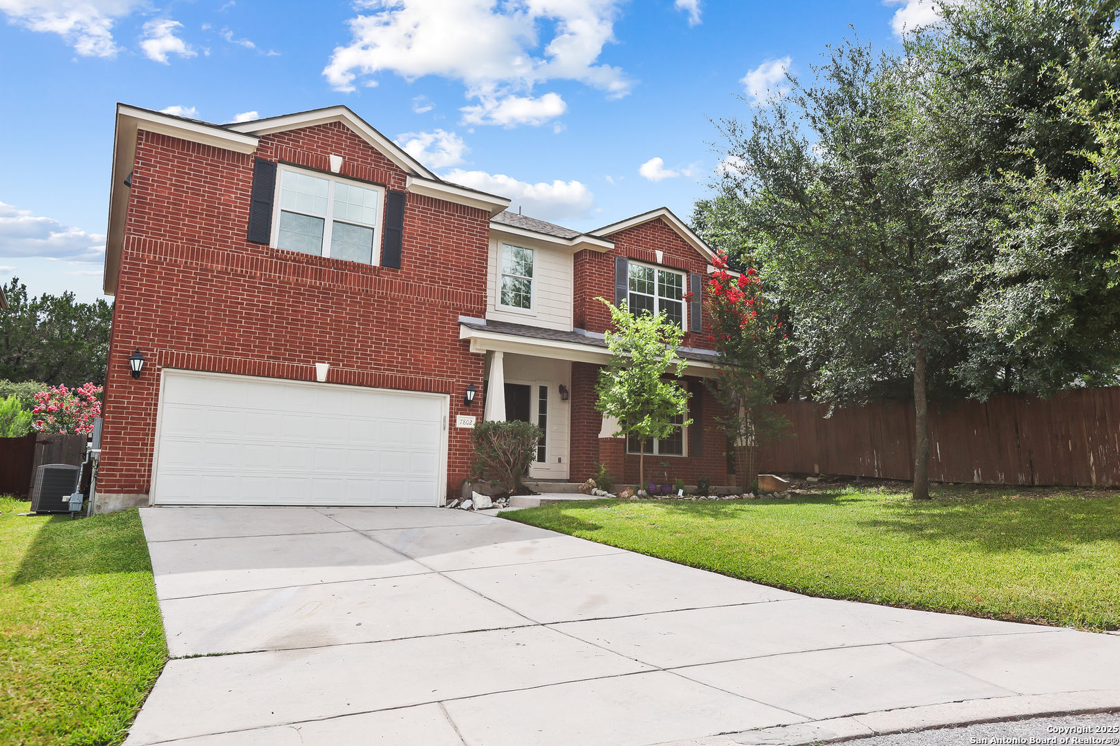 7802 Lacey Oak