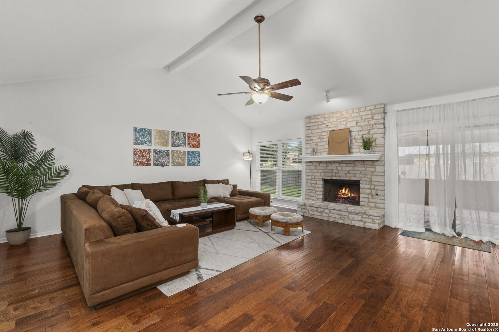 8318 Heraldry St.