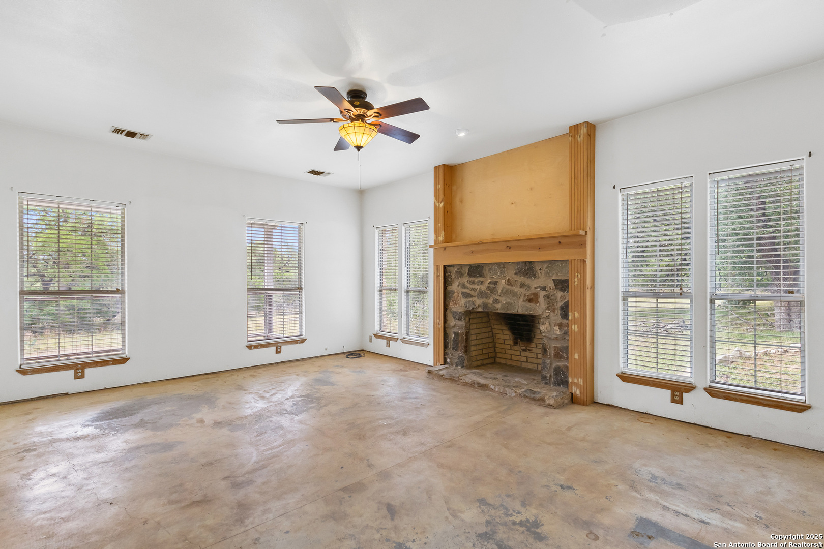 700 Camino De Rancho