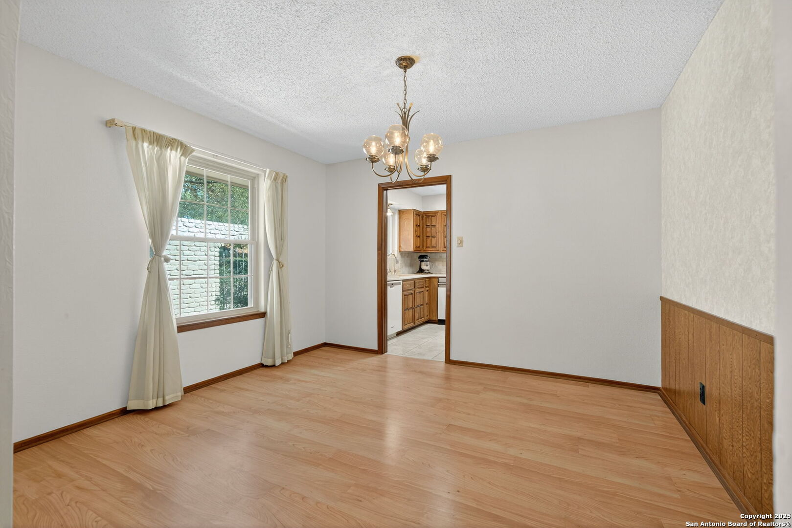 626 Many Oaks