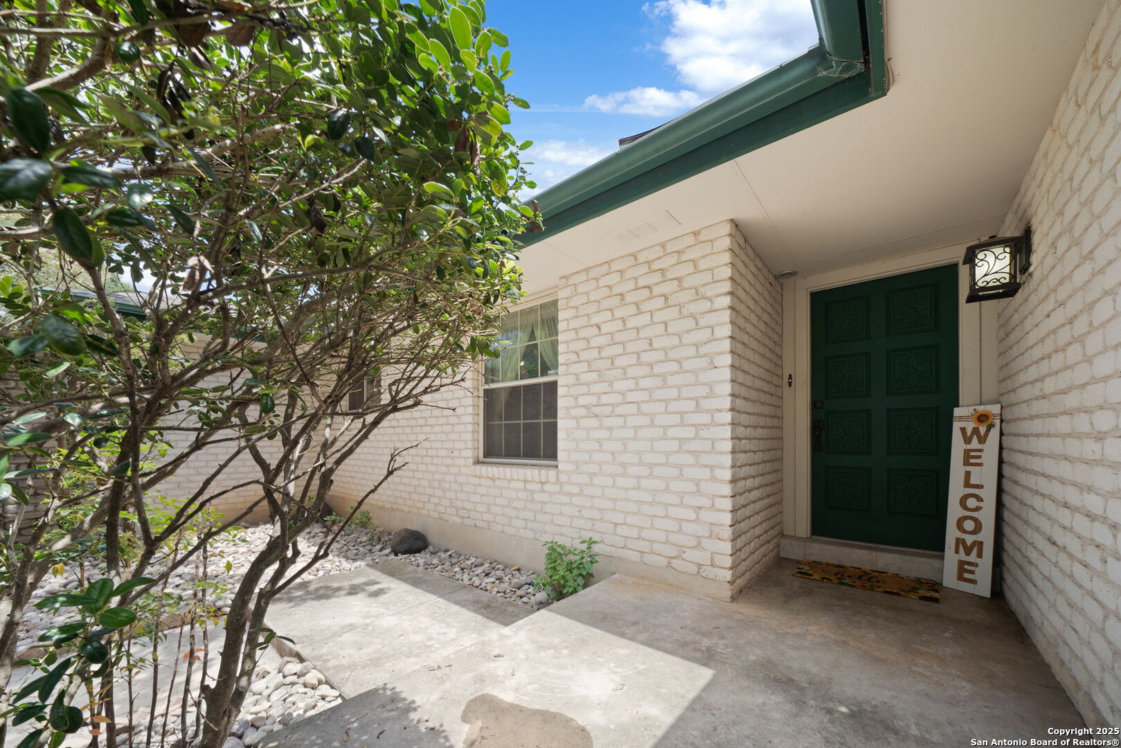 626 Many Oaks