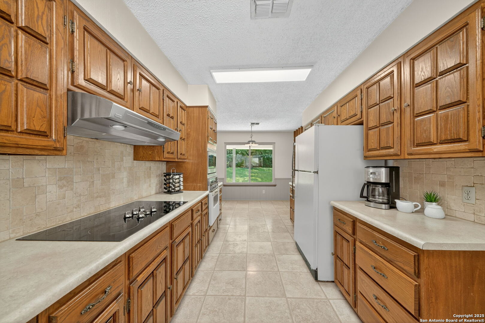 626 Many Oaks