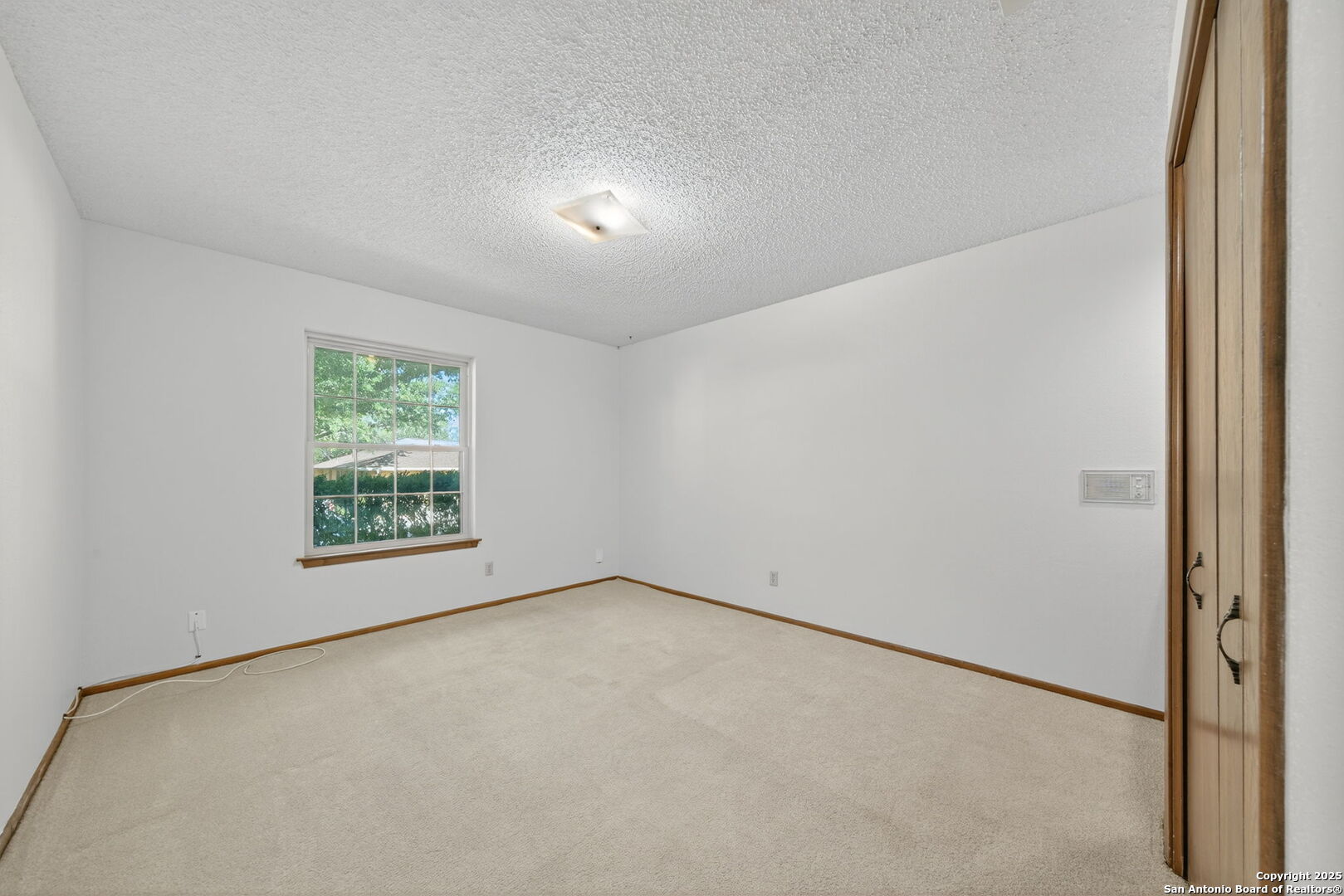 626 Many Oaks