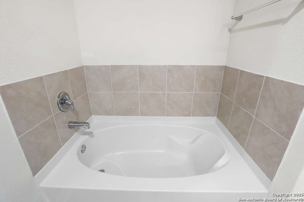 12139 Beryl Knoll